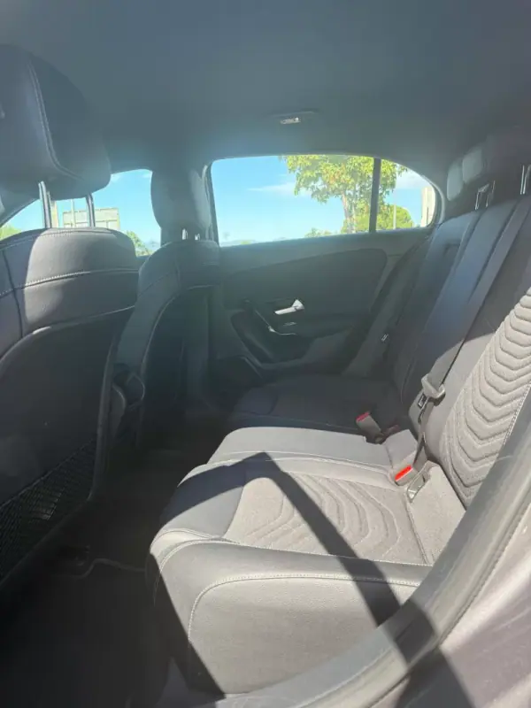 Mercedes-Benz A 180 2018 - 23990 EUR, 100350 km - AUTO.MOTO.pt - 100350km - foto 22 de 31