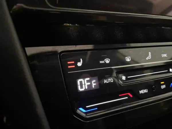 Volkswagen Arteon Shooting Brake 2021 - 27950 EUR, 91000 km - AUTO.MOTO.pt - 91000km - foto 30 de 41