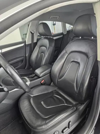 Audi A5 Sportback 2011 - 17500 EUR, 123569 km - AUTO.MOTO.pt - 123569km - foto 17 de 29