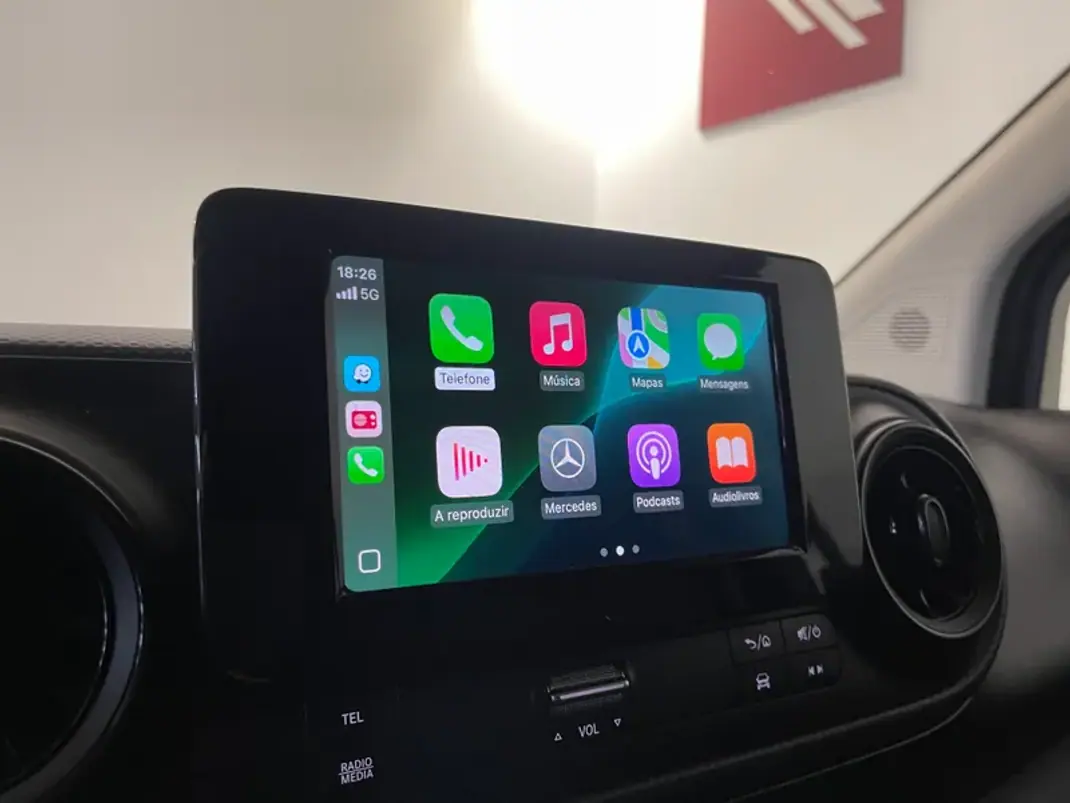 Mercedes-Benz 2022 - 17750 EUR, 45000 km - AUTO.MOTO.pt - 45000km - foto 19 de 28