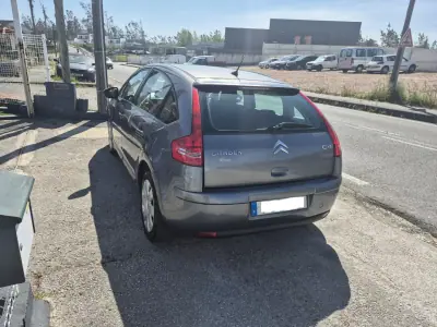 Citroën C4 2010 - 3900 EUR, 399100 km - AUTO.MOTO.pt - 399100km - foto 7 de 16
