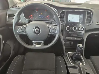 Renault Mégane 2022 - 20200 EUR, 55525 km - AUTO.MOTO.pt - 55525km - foto 8 de 18