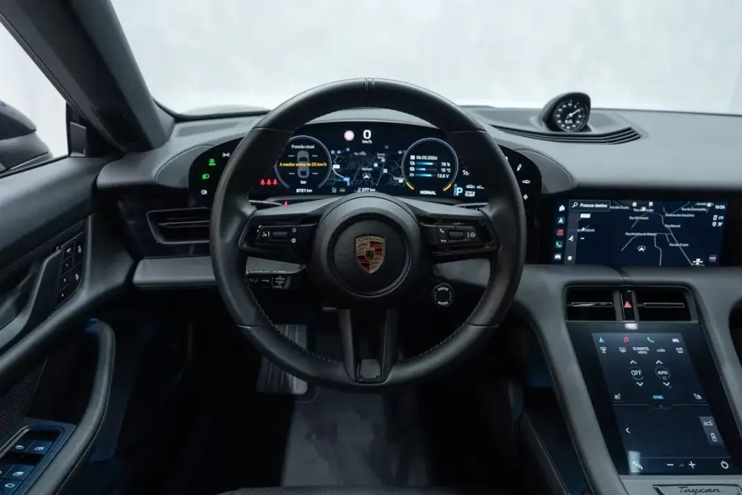 Porsche Taycan 2024 - 84950 EUR, 8000 km - AUTO.MOTO.pt - 8000km - foto 22 de 58