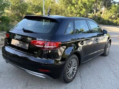 Audi A3 Sportback 2016 - 14999 EUR, 140000 km - AUTO.MOTO.pt - 140000km - foto 6 de 15