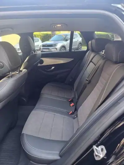 Mercedes-Benz E 300 2020 - 29980 EUR, 140000 km - AUTO.MOTO.pt - 140000km - foto 9 de 20
