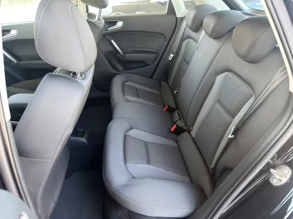 Audi A1 Sportback 2018 - 15990 EUR, 146169 km - AUTO.MOTO.pt - 146169km - foto 16 de 23