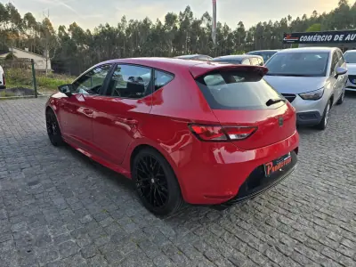 SEAT Leon 2014 - 14500 EUR, 180000 km - AUTO.MOTO.pt - 180000km - foto 4 de 8