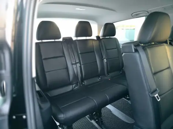 Mercedes-Benz Vito Tourer 2024 - 54990 EUR, 64000 km - AUTO.MOTO.pt - 64000km - foto 25 de 26