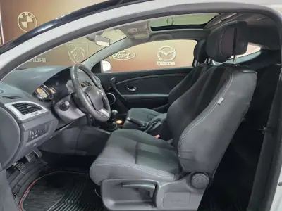 Renault Mégane Coupe 2011 - 7490 EUR, 258000 km - AUTO.MOTO.pt - 258000km - foto 4 de 20