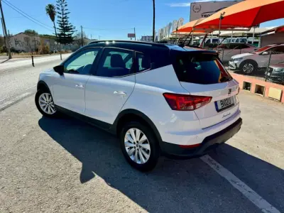 SEAT Arona 2024 — photo 4 of 10