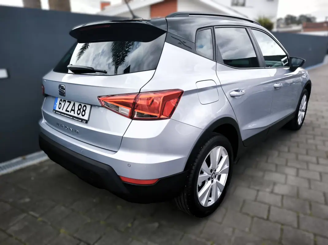 SEAT Arona 2019 - 13950 EUR, 46000 km - AUTO.MOTO.pt - 46000km - foto 17 de 48