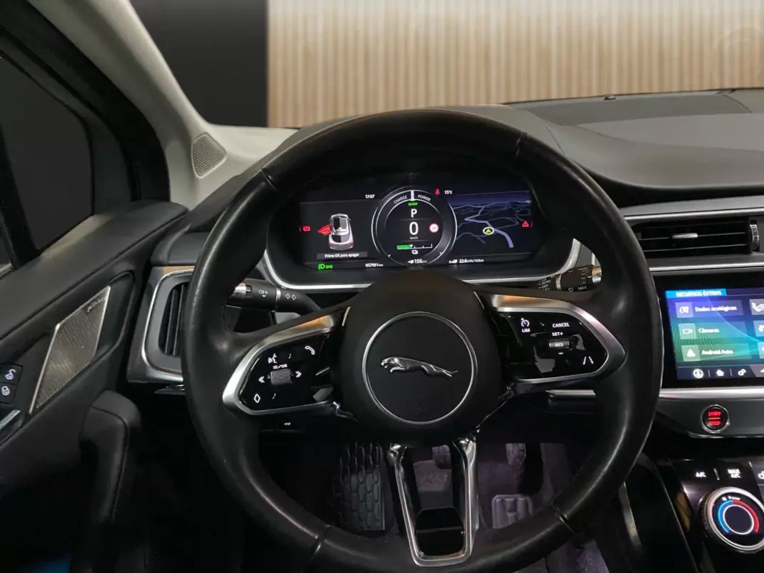 Jaguar I-Pace 2020 - 29950 EUR, 57940 km - AUTO.MOTO.pt - 57940km - foto 9 de 20