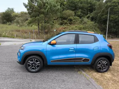 Dacia Spring 2021 - 11750 EUR, 37340 km - AUTO.MOTO.pt - 37340km - foto 5 de 10