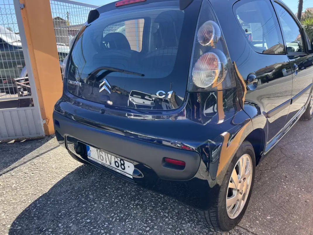 Citroën C1 2010 - 4900 EUR, 132479 km - AUTO.MOTO.pt - 132479km - foto 11 de 15