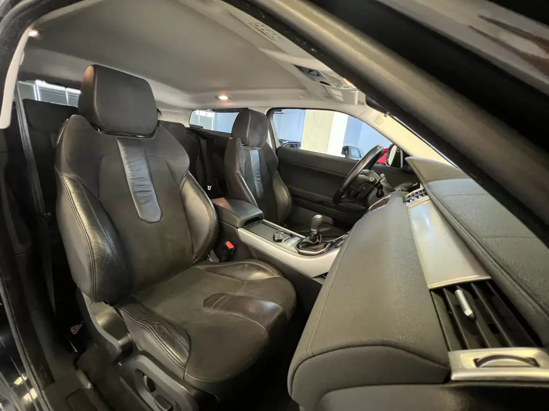 Land Rover Range Rover Evoque 2012 - 17990 EUR, 235000 km - 235000km - foto 9 de 51