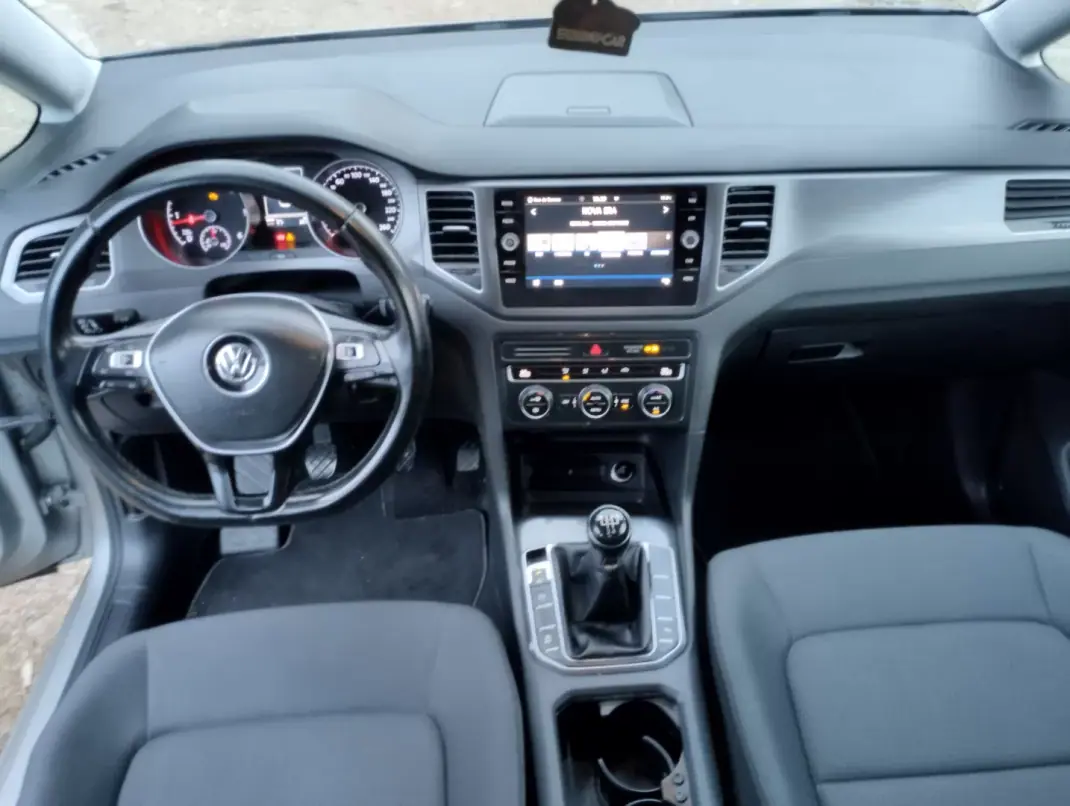 Volkswagen Golf 2019 - 14750 EUR, 150000 km - AUTO.MOTO.pt - 150000km - foto 24 de 30