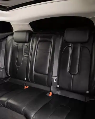 Land Rover Range Rover Evoque 2013 - 20450 EUR, 180000 km - AUTO.MOTO.pt - 180000km - foto 19 de 23