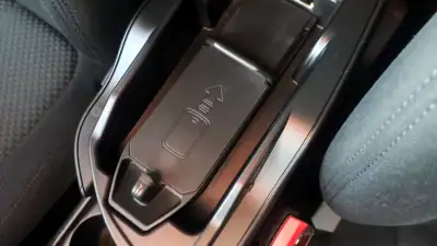 BMW 225xe Active Tourer 2019 - 18750 EUR, 156212 km - AUTO.MOTO.pt - 156212km - foto 51 de 68