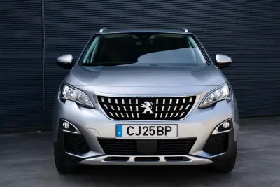 Peugeot 3008 2016 - 16250 EUR, 118234 km - AUTO.MOTO.pt - 118234km - foto 2 de 30