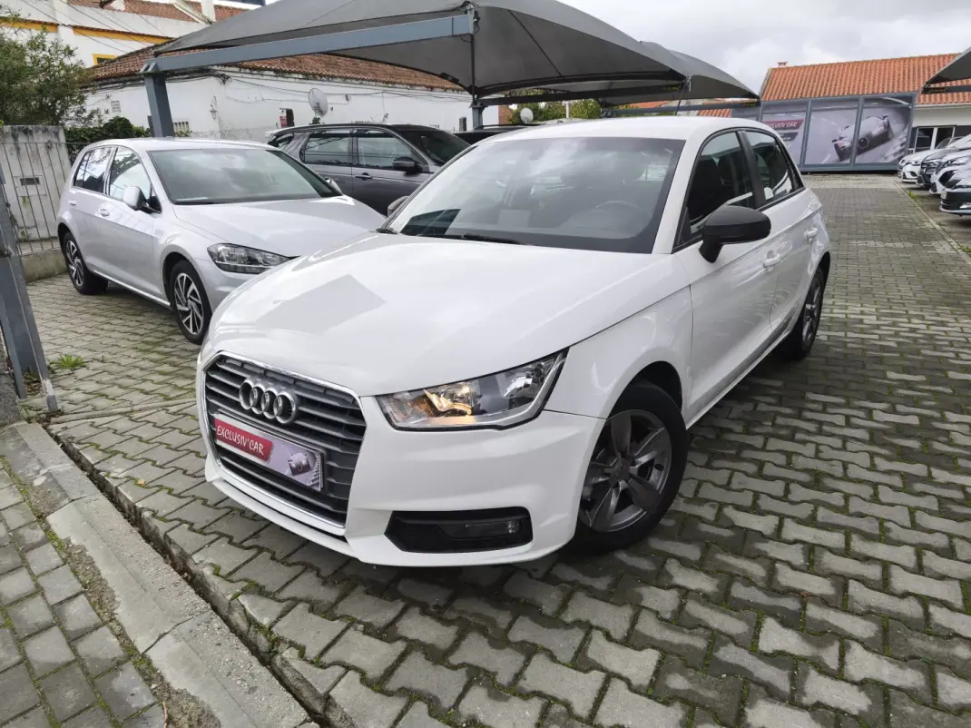 Audi A1 Sportback 2015 - 10900 EUR, 221000 km - AUTO.MOTO.pt - 221000km - foto 2 de 10