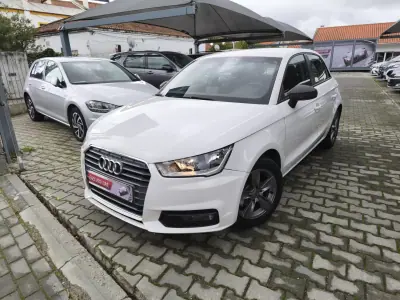 Audi A1 Sportback 2015 - 10900 EUR, 221000 km - AUTO.MOTO.pt - 221000km - foto 2 de 10