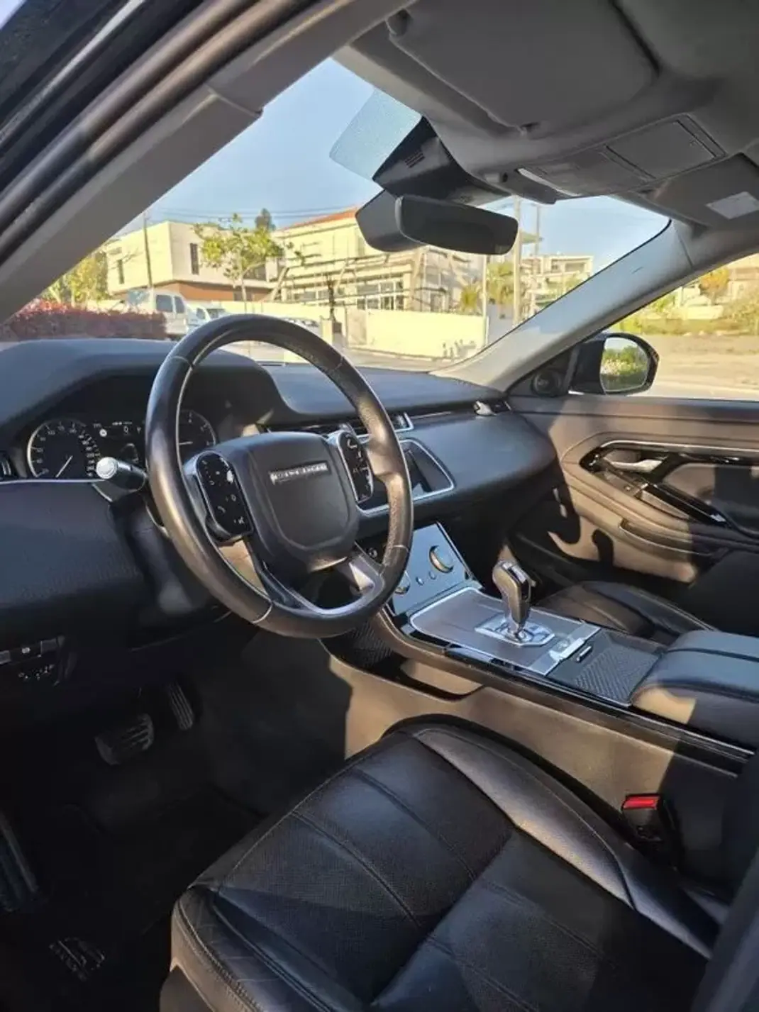 Land Rover Range Rover Evoque 2020 - 32890 EUR, 152000 km - AUTO.MOTO.pt - 152000km - foto 13 de 38