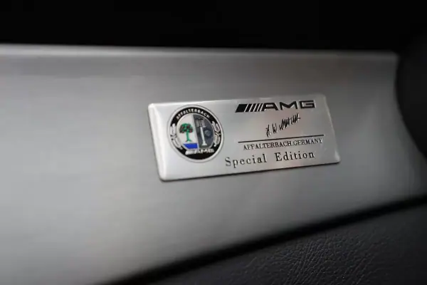 Mercedes-Benz GLA 200 2015 - 22900 EUR, 128425 km - AUTO.MOTO.pt - 128425km - foto 15 de 24
