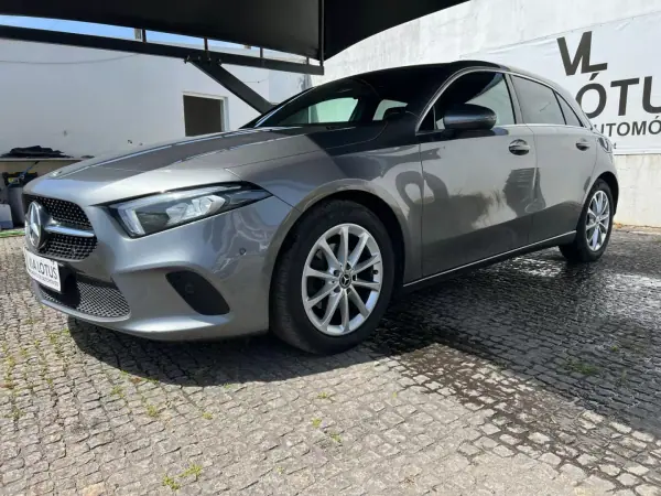Mercedes-Benz A 180 2019 - 19000 EUR, 200150 km - AUTO.MOTO.pt - 200150km - foto 2 de 14