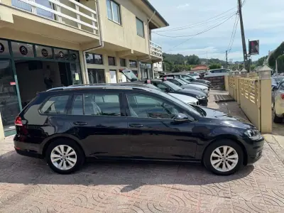 Volkswagen Golf Variant 2020 - 16900 EUR, 122346 km - AUTO.MOTO.pt - 122346km - foto 9 de 34