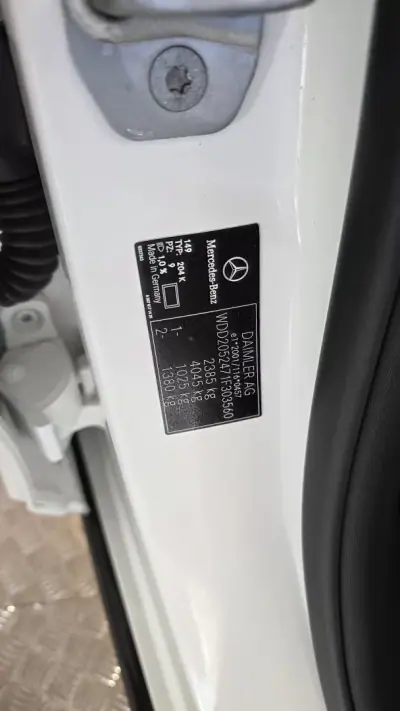 Mercedes-Benz C 350 2015 - 22500 EUR, 187084 km - AUTO.MOTO.pt - 187084km - foto 52 de 54