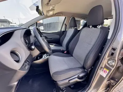 Toyota Yaris 2016 - 14500 EUR, 101000 km - AUTO.MOTO.pt - 101000km - foto 15 de 19