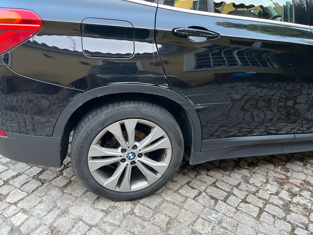 BMW X1 2016 - 14800 EUR, 128000 km - 128000km - foto 10 de 11