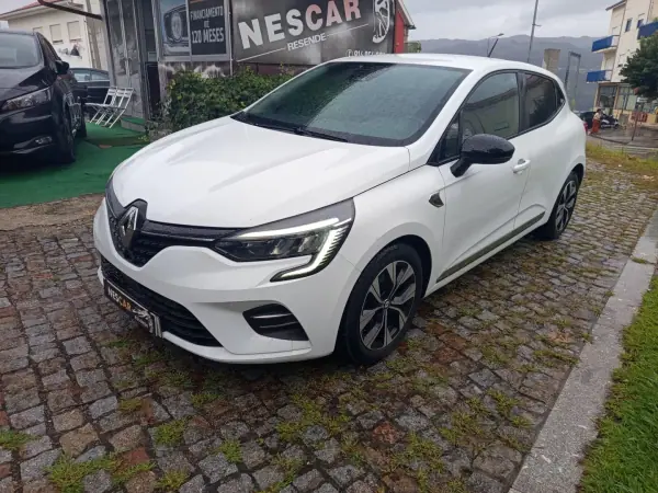 Renault Clio 2022 - 14990 EUR, 161494 km - 161494km - foto 2 de 10