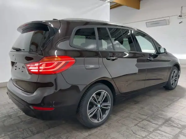 BMW 218 Gran Tourer 2018 - 19990 EUR, 126000 km - AUTO.MOTO.pt - 126000km - foto 4 de 23