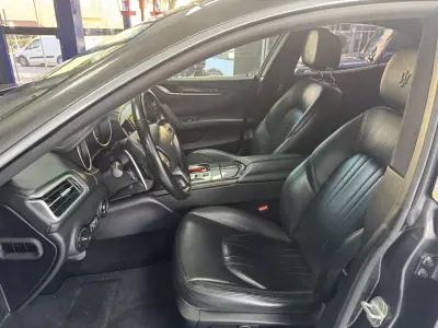 Maserati Ghibli 2014 - 31000 EUR, 226000 km - AUTO.MOTO.pt - 226000km - foto 27 de 47