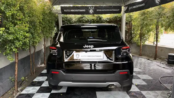 Jeep Avenger 2024 - 20900 EUR, 22874 km - AUTO.MOTO.pt - 22874km - foto 8 de 28