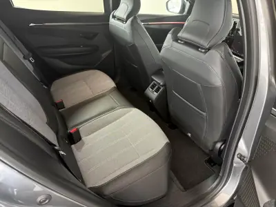 Renault Mégane E-Tech 2023 - 25500 EUR, 58000 km - AUTO.MOTO.pt - 58000km - foto 61 de 121