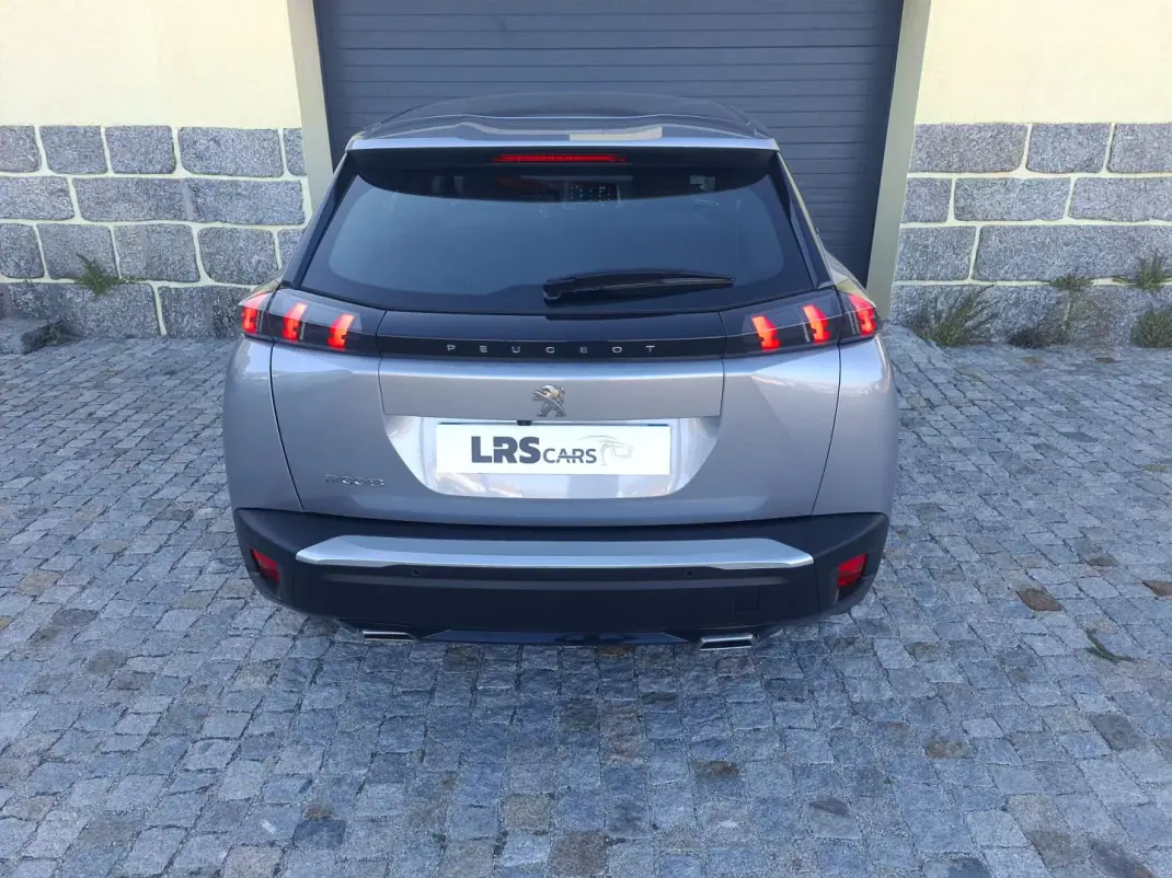 Peugeot 2008 2022 - 16490 EUR, 88812 km - 88812km - foto 7 de 18