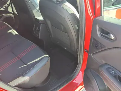 Renault Captur 2022 - 17990 EUR, 86130 km - AUTO.MOTO.pt - 86130km - foto 25 de 51