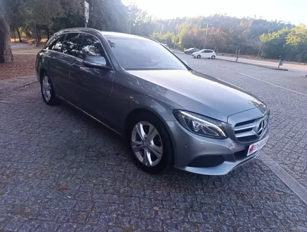 Mercedes-Benz C 220 2015 - 19500 EUR, 150000 km - AUTO.MOTO.pt - 150000km - foto 3 de 15