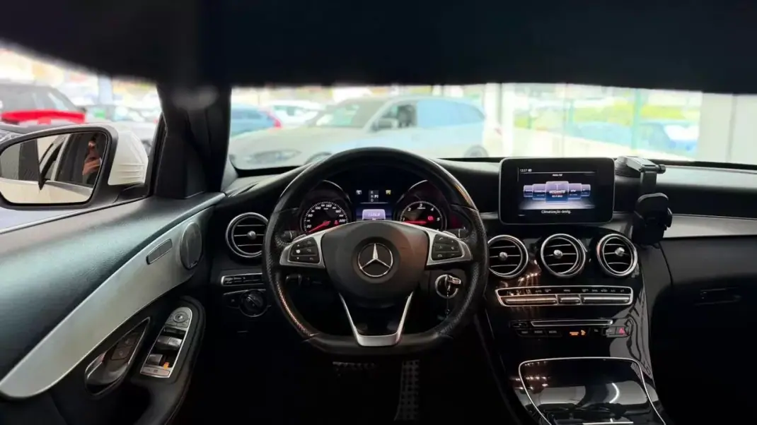 Mercedes-Benz C 220 2016 - 23990 EUR, 157844 km - 157844km - foto 8 de 30