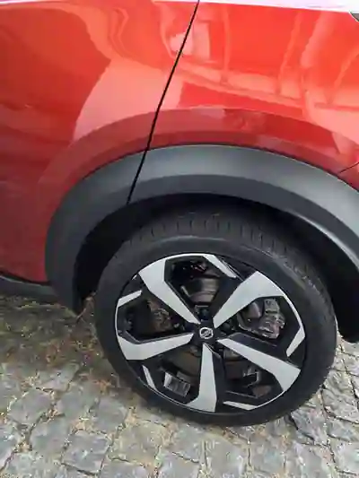 Nissan Juke 2021 - 16549 EUR, 43400 km - AUTO.MOTO.pt - 43400km - foto 13 de 14