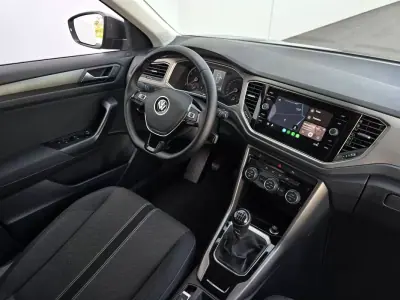 Volkswagen T-Roc 2021 - 17750 EUR, 72400 km - AUTO.MOTO.pt - 72400km - foto 16 de 37
