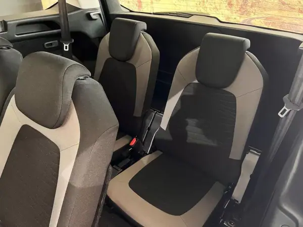 Citroën C4 Grand Picasso 2014 - 12900 EUR, 250524 km - AUTO.MOTO.pt - 250524km - foto 14 de 15