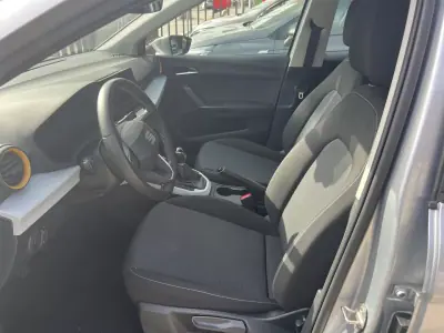 SEAT Arona 2023 - 15990 EUR, 60500 km - AUTO.MOTO.pt - 60500km - foto 8 de 18