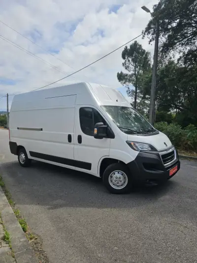 Peugeot BOXER 2.0 BlueHDi 435 L4H2 Premium 2020 - 20350 EUR, 126369 km - AUTO.MOTO.pt - 126369km - foto 25 de 40