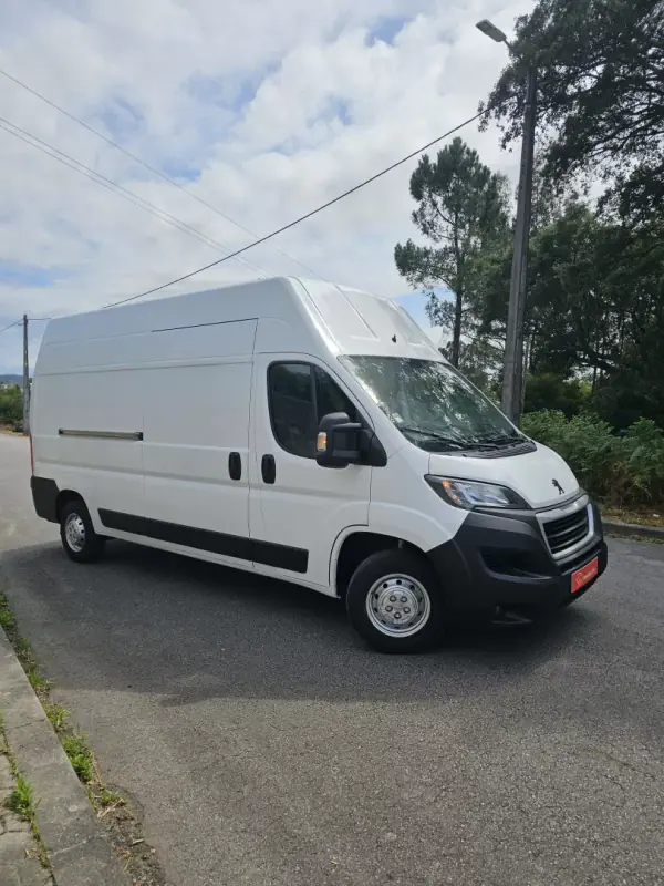 Peugeot BOXER 2.0 BlueHDi 435 L4H2 Premium 2020 - 20350 EUR, 126369 km - AUTO.MOTO.pt - 126369km - foto 25 de 40