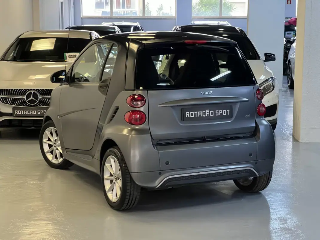 Smart Fortwo Cabrio 2013 - 6990 EUR, 95000 km - AUTO.MOTO.pt - 95000km - foto 3 de 41