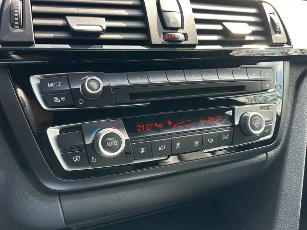 BMW 418 Gran Coupé 2015 - 19900 EUR, 87000 km - AUTO.MOTO.pt - 87000km - foto 25 de 35