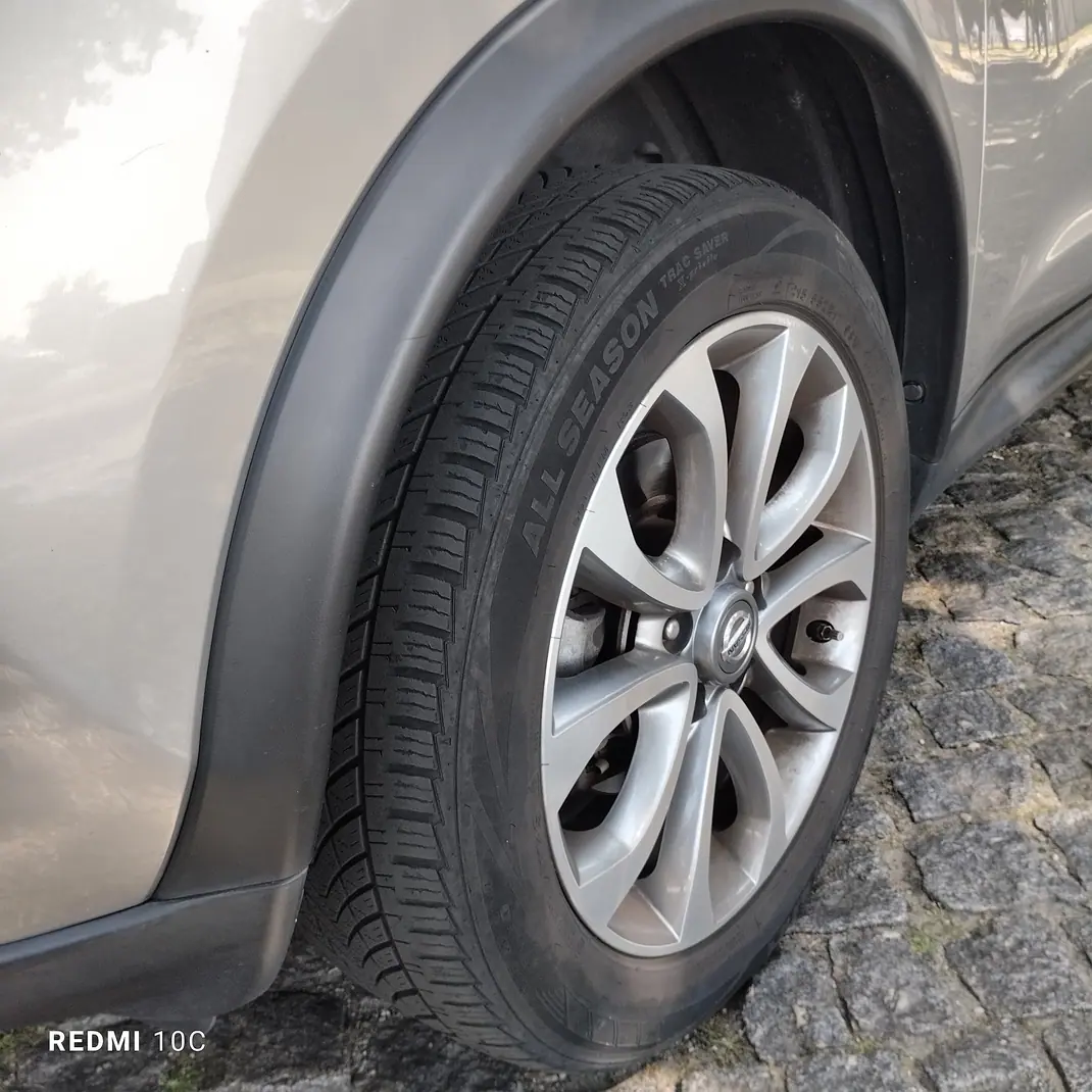 Nissan Juke 2015 - 8800 EUR, 124000 km - 124000km - foto 5 de 11